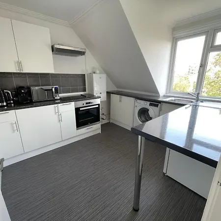 Town Centre Apartment Eastbourne Exterior photo
